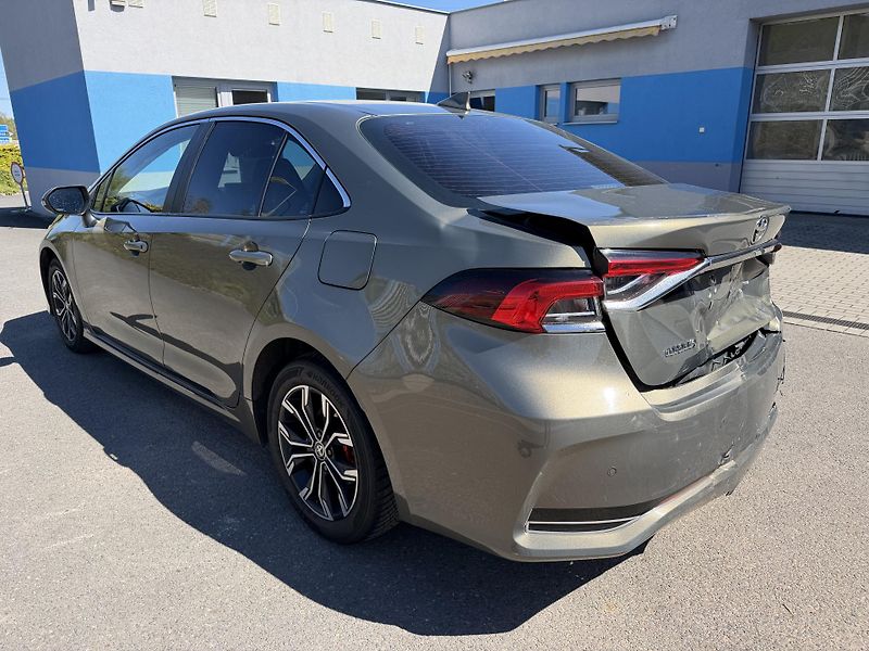 Toyota Corolla 1,5i 92kW automat  - fotka 6 z 20