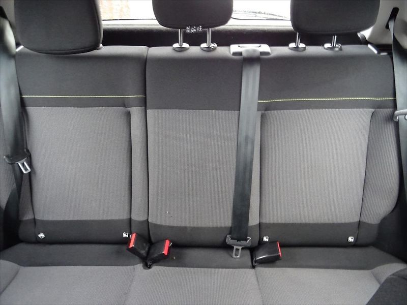 Citroën C3 1,2 PureTech 61 kW - fotka 23 z 28