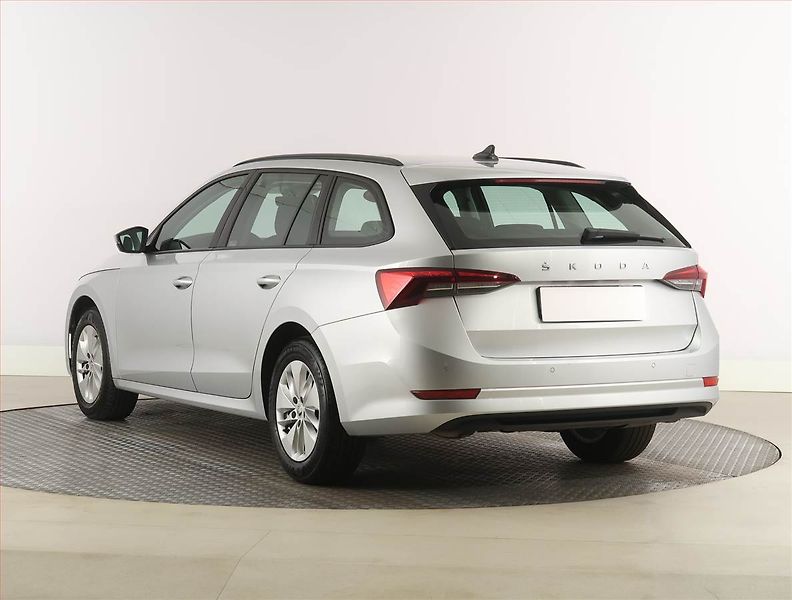 Škoda Octavia (2023) Ambition 2.0 TDI - fotka 4 z 23