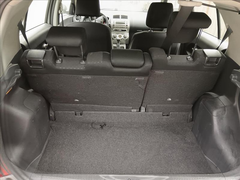 Toyota Urban Cruiser 1,4 D4D High AWD - fotka 25 z 25