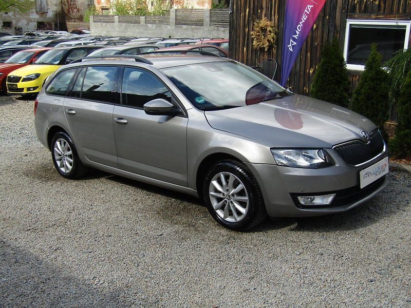 Škoda Octavia (2014) 1.6 TDI 77kW - fotka 7 z 40