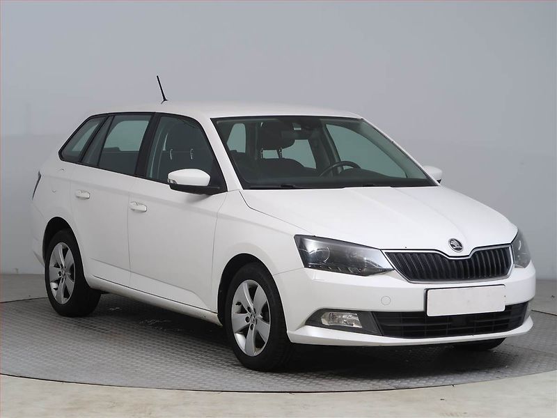 Škoda Fabia (2016) Style 1.4 TDI, Park. senzory - fotografie inzerátu