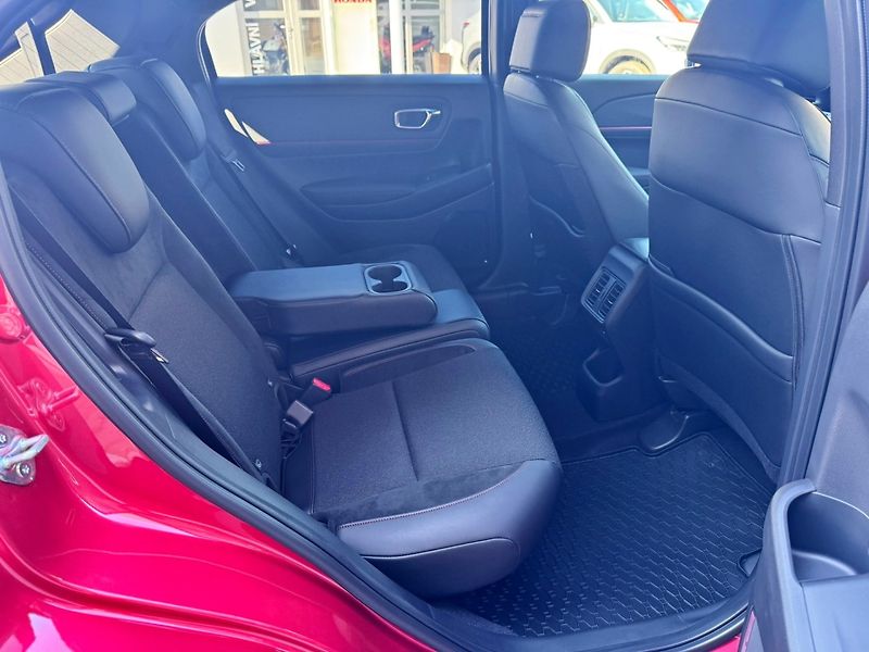 Honda HR-V (2026) 1.5 e:HEV ADVANCE Sport - fotka 25 z 40