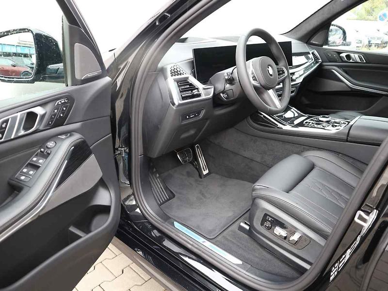 BMW X7 - fotka 10 z 10