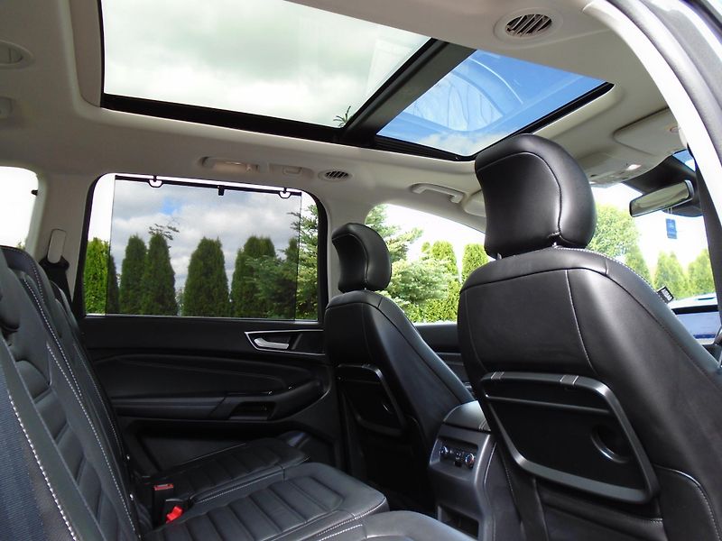 Ford Galaxy 2.0EcoBlue 140kW 8AT Titanium - fotka 34 z 48