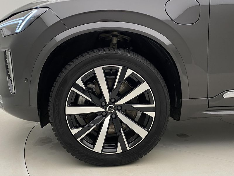 Volvo XC90 T8 AWD RECHARGE ULT REZERVACE - fotka 42 z 68