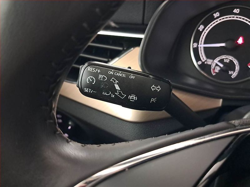 Škoda Scala (2021) 1.0 TSI, ČR,1.maj, Tempomat - fotka 16 z 23