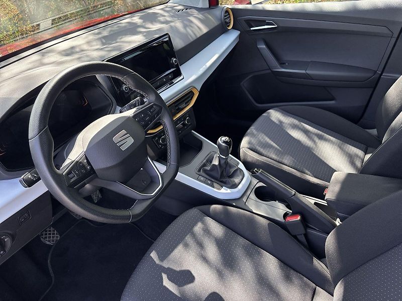 Seat Arona (2024) 1.0 TSI Style - fotka 7 z 27