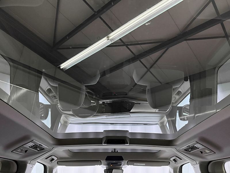 Volkswagen Multivan 2.0TDI DSG LIFE, PANORAMA, IQ. - fotka 24 z 28
