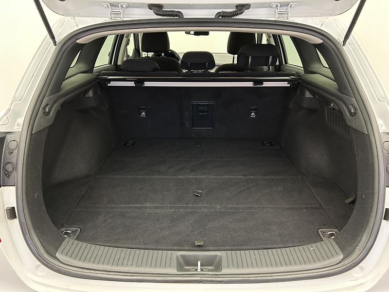 Hyundai i30 1.5 T-GDi Smart - fotka 22 z 27