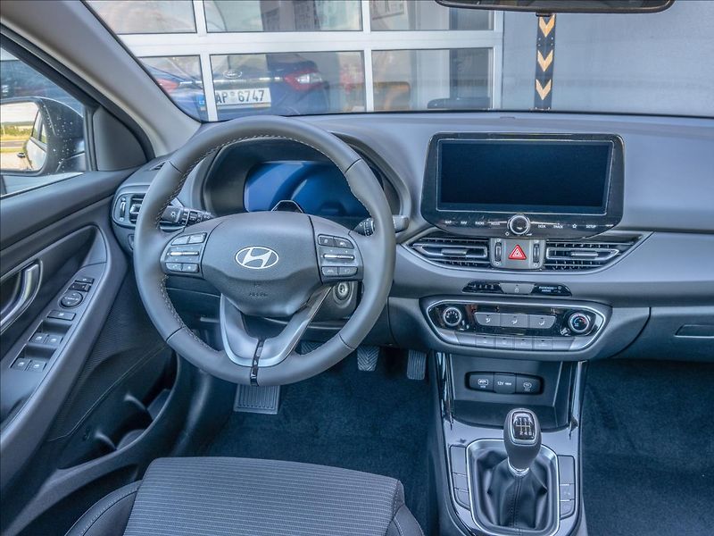 Hyundai i30 (2026) WG 1,0 T-GDI MT COMFORT - fotka 9 z 14