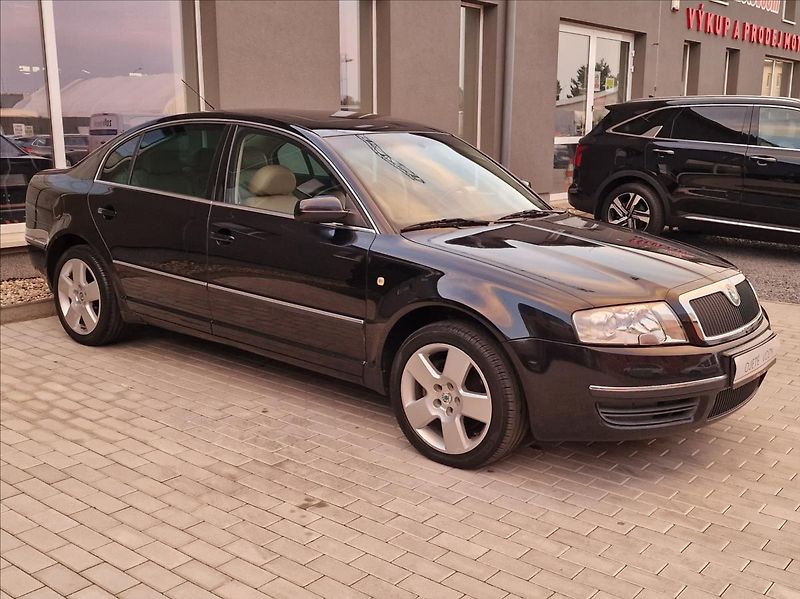 Škoda Superb 2.5 TDI  V6 120kW Elegance,ČR - fotka 2 z 46