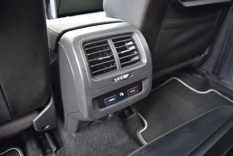 Volkswagen Touran (2017) 1.4TSI 110kw CLBMT 7MÍST TAŽNÉ - fotka 16 z 50