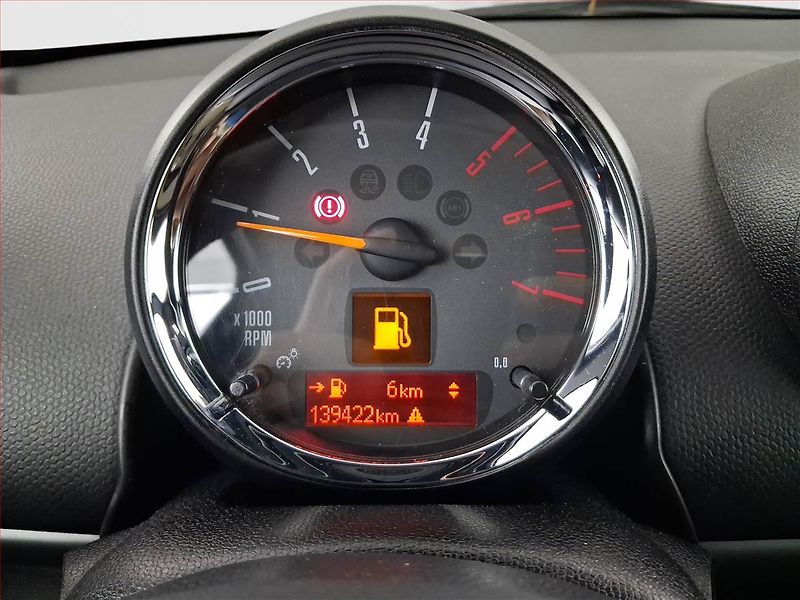 Mini Countryman (2014) Cooper SD, Navi, Xenony - fotka 11 z 20