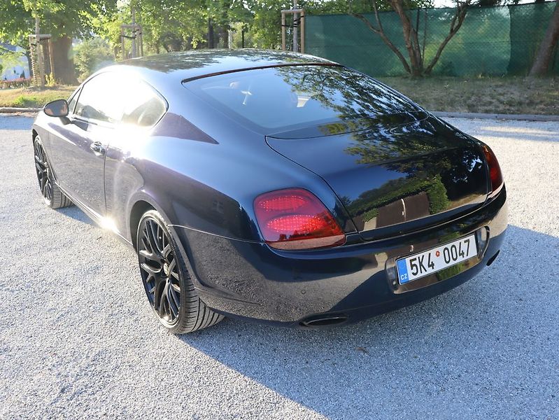 Bentley Continental GT (2004) - fotka 2 z 42