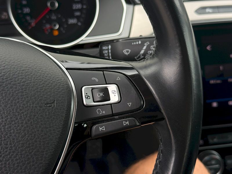 Volkswagen Passat (2018) Variant 2.0 TDI 110 kW - fotka 14 z 24
