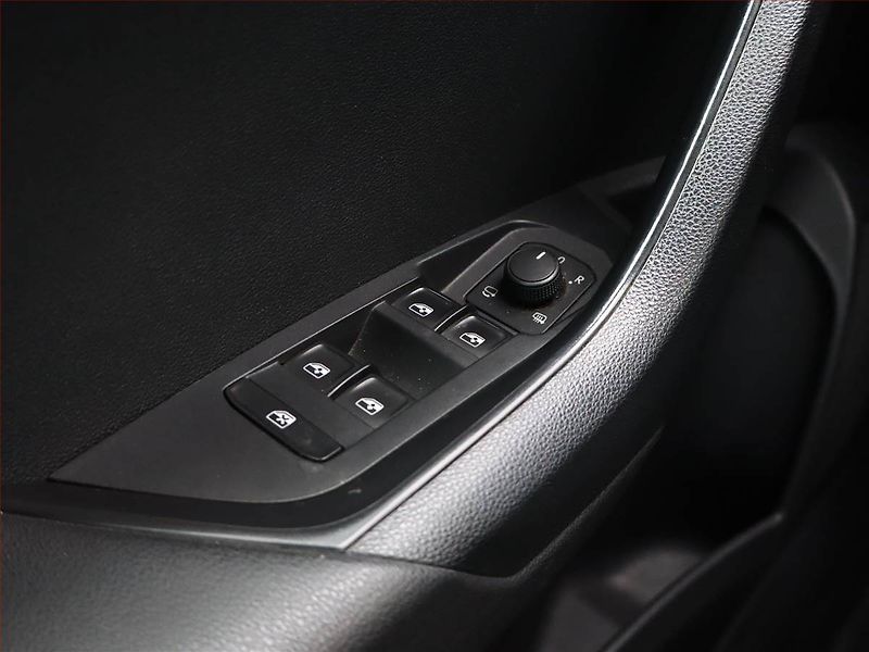 Škoda Karoq (2020) Style Plus 1.6 TDI, Serv.kniha - fotka 18 z 18