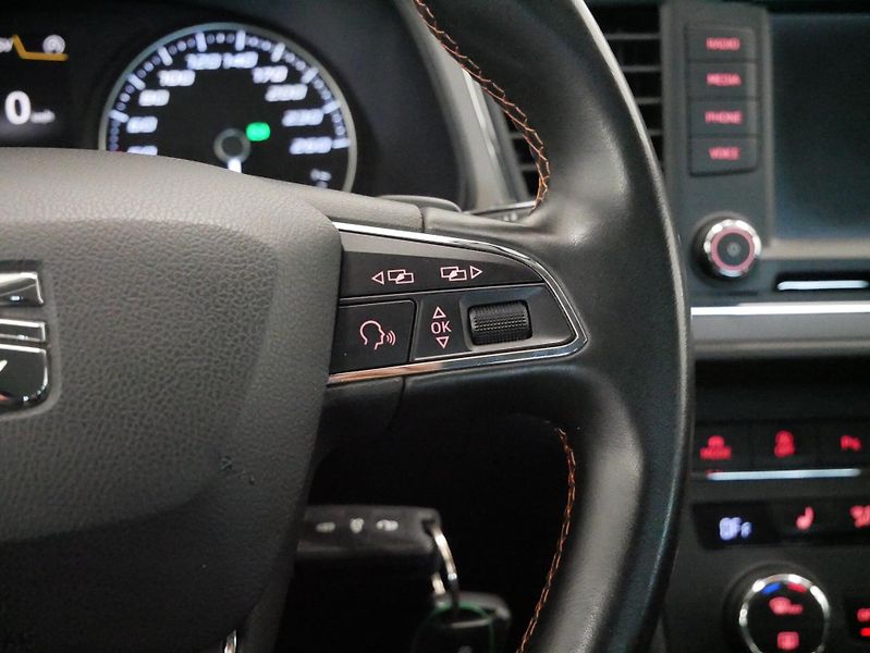 Seat Leon - fotka 17 z 28