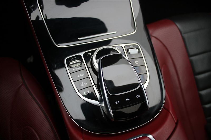 Mercedes-Benz CLS 450 4MATIC AMG DPH ČR - fotka 23 z 29