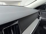 Volvo S60 T8 AWD ULTIMATE DARK // 335 kW - náhled 19