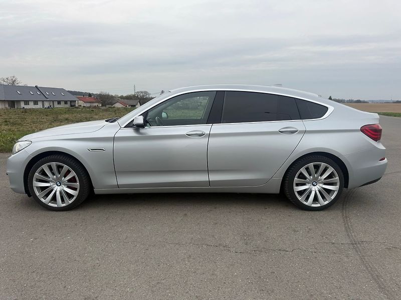 BMW Řada 5 530 GT X-DRIVE - fotka 2 z 23