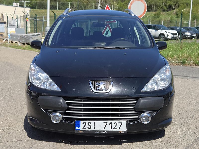 Peugeot 307 (2008) 1,6HDi PANORAMA splátky všem!  - fotka 2 z 12