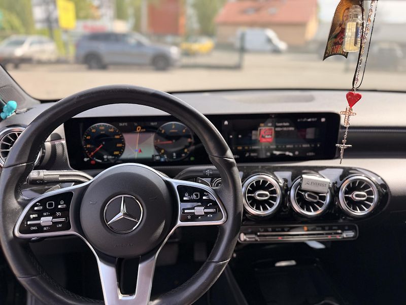 Mercedes-Benz Třídy A (2019) A 180 D - fotka 17 z 17