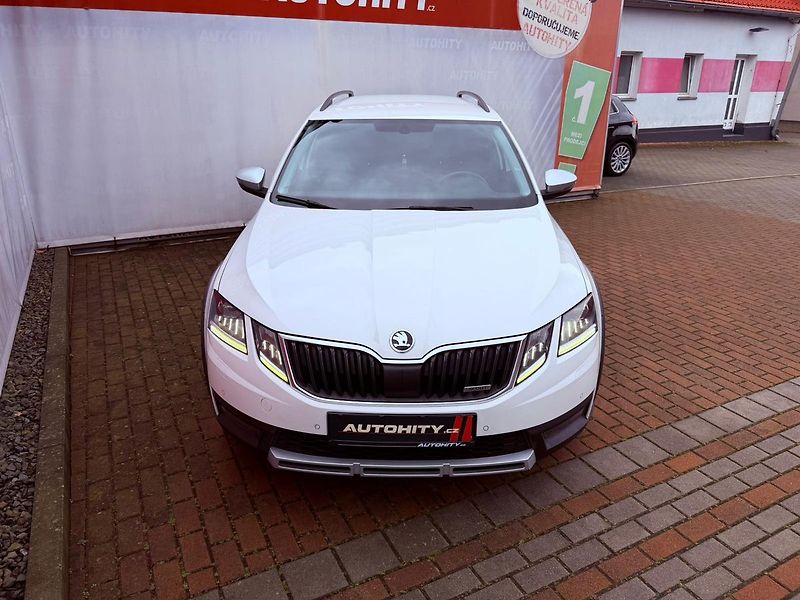 Škoda Octavia 2.0 TDi DSG 4x4 Scout, ČR - fotka 2 z 30