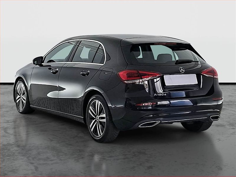 Mercedes-Benz Třídy A (2021) A 180 d - fotka 4 z 22