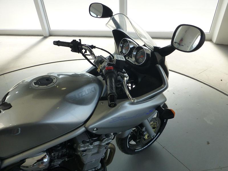 Suzuki (2004) BANDIT 600 - fotka 11 z 13