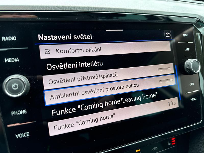 Volkswagen Passat Business 2.0 TDI 110 kW DSG Va - fotka 15 z 21