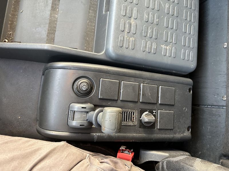 Iveco Eurocargo (2012) 90E22  PLACHTA ČELO EUR5  - fotka 29 z 36