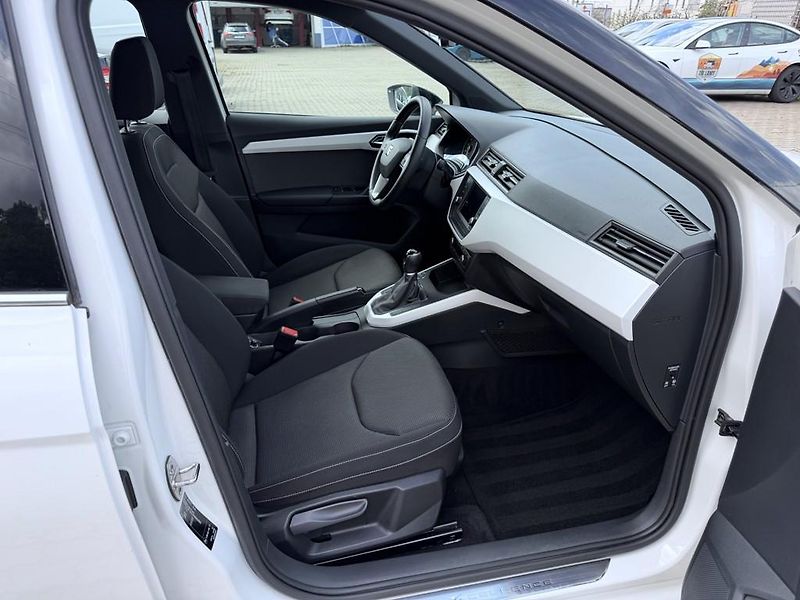 Seat Arona 1.0 TGI Xcellence, LED. - fotka 11 z 19