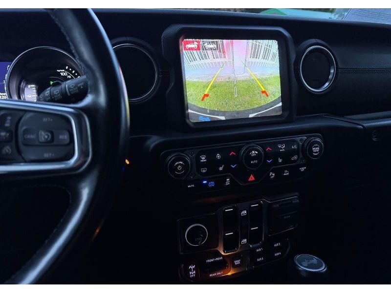 Jeep Wrangler (2022) Unlimited 2.0T 4xe PHEV AT8 Ru - fotka 16 z 22
