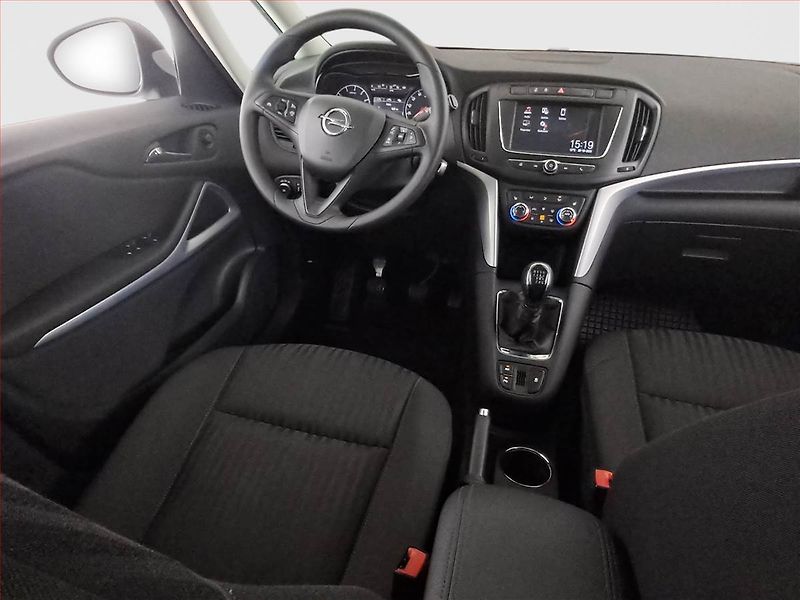 Opel Zafira (2019) 1.6 Turbo, 7 míst, ČR,1.maj - fotka 7 z 16