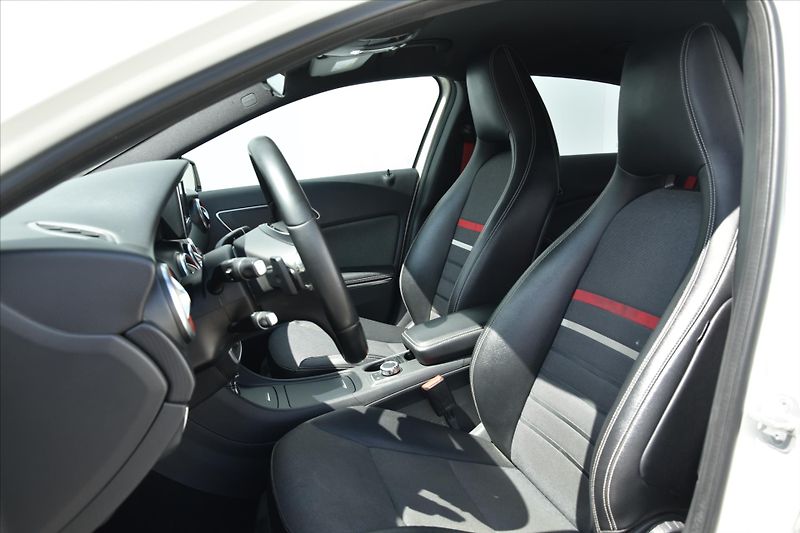 Mercedes-Benz Třídy A 180 CDI AUTOMAT AMG ČR - fotka 10 z 22