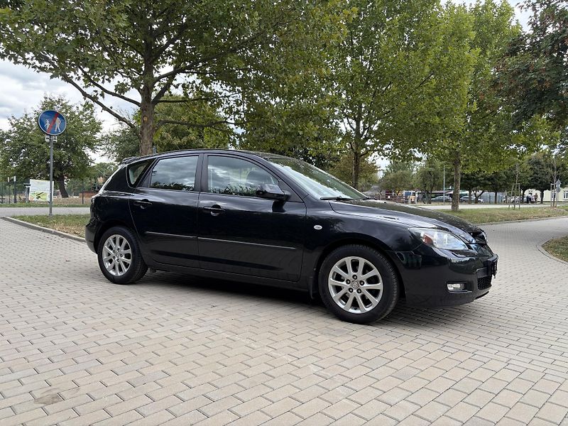 Mazda 3 1.6 Sport Active - fotka 14 z 26