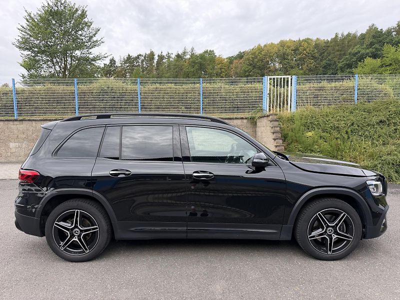 Mercedes-Benz GLB 200D AMG LINE automat závěs  - fotka 2 z 23