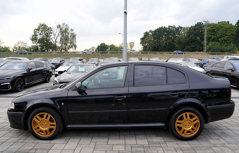 Škoda Octavia 1.9 TDI, 110KW/ČR/kůže/Al.kola - fotka 3 z 36