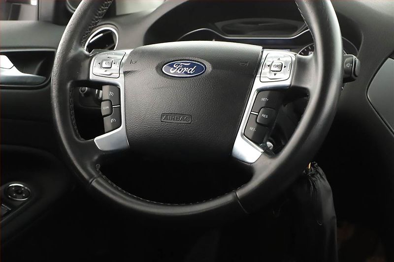 Ford Mondeo (2012) 2.0 TDCi, Automat, po STK - fotka 8 z 16