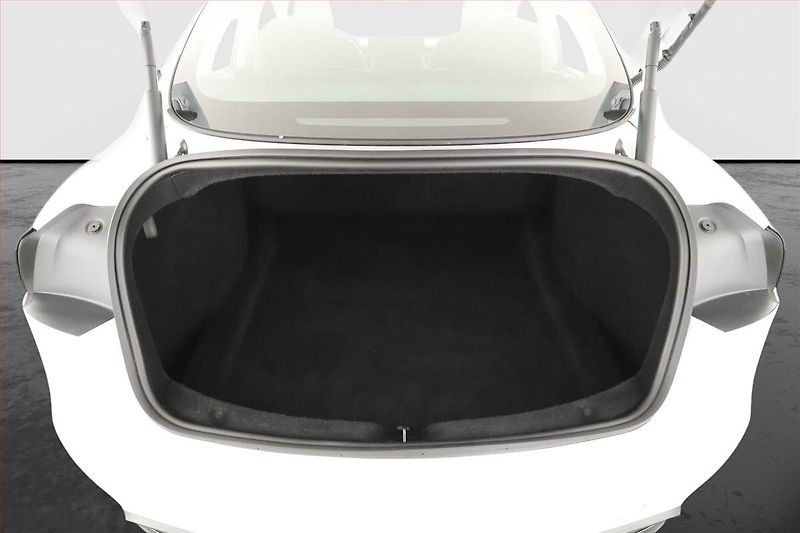 Tesla Model 3 (2024) Long Range 4WD 79kWh, SoH 89% - fotka 10 z 21