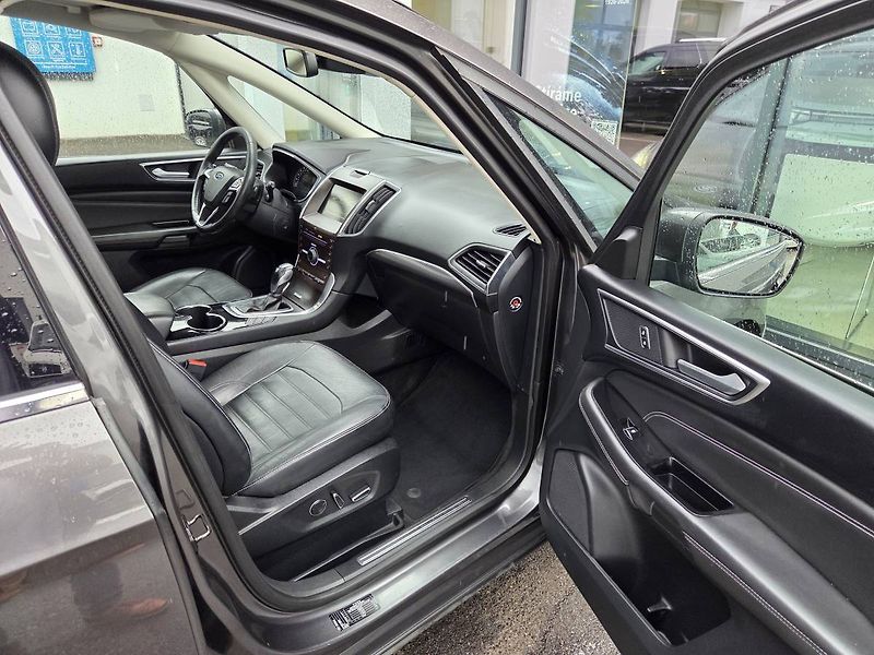 Ford Galaxy 2.0 TDCI Automat Titanium+ - fotka 40 z 43