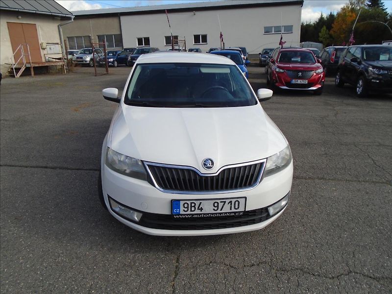 Škoda Rapid 1,2 - fotka 3 z 25