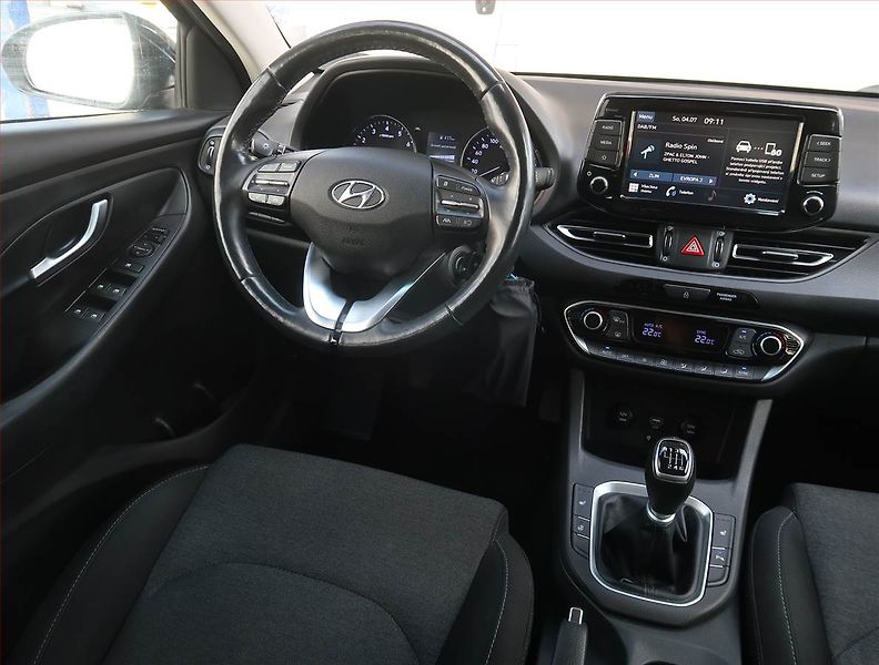 Hyundai i30 (2021) 1.5 DPI, ČR,1.maj, Serv.kniha - fotka 7 z 21