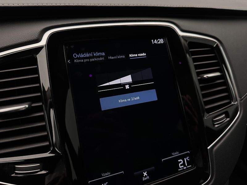 Volvo XC90 B5 AWD INSCRIPTION AUT CZ - fotka 48 z 55