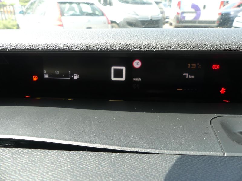 Citroën C3 Aircross (2026) PLUS Turbo 100k Manual 7 míst - fotka 16 z 23