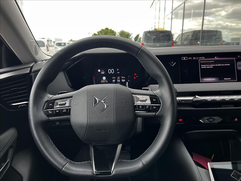 DS Automobiles DS4 1,5 BlueHDi 130k Trocadero  Ds - fotka 7 z 26
