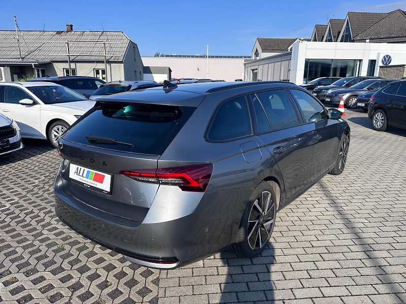 Škoda Octavia 2.0 TDI 110 kW DSG Sportline - fotka 2 z 16