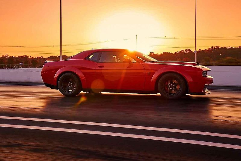 Dodge Challenger SRT Demon.