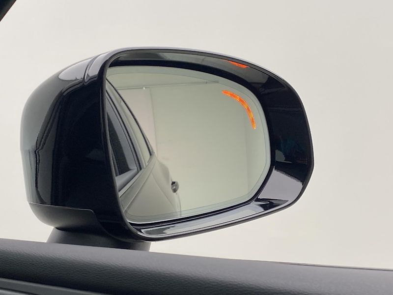 Volvo XC60 (2026) B5 AWD AUT DARK PLUS  - fotka 26 z 62